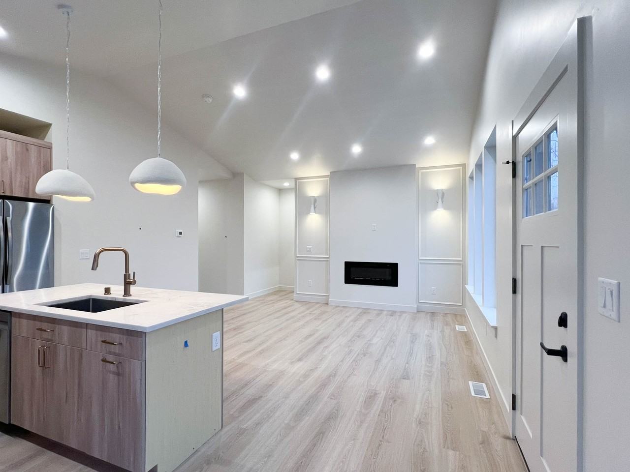 3474 N Mara Lee Cir #3 - Photo 3 of 29