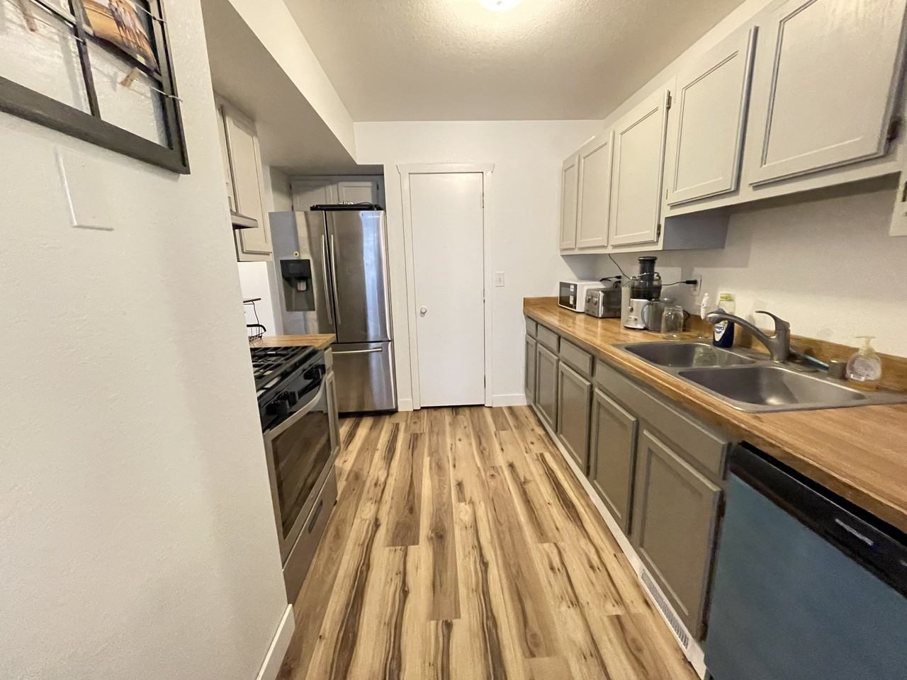 951 W Seldon Rd #1 - Photo 3 of 15