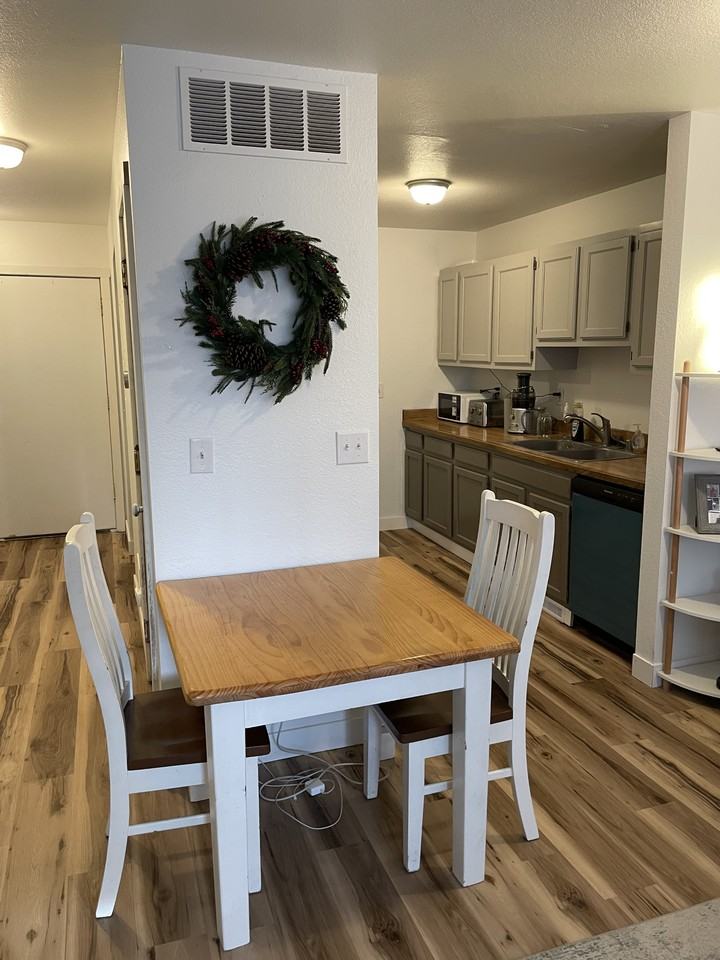 951 W Seldon Rd #1 - Photo 4 of 15