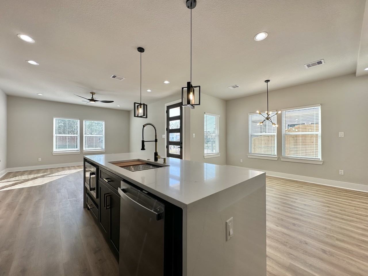 2444 Carmel St Unit A #NA - Photo 2 of 17