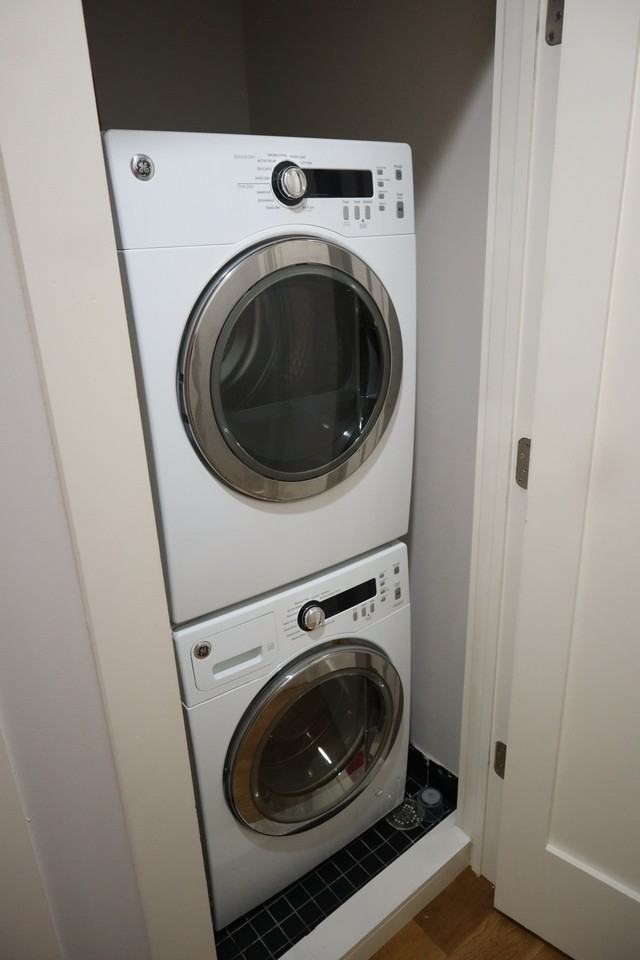 1159 Oates St Ne #B - Photo 7 of 13