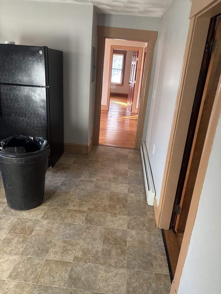 71 Kilmer Ave #2 - Photo 4 of 9