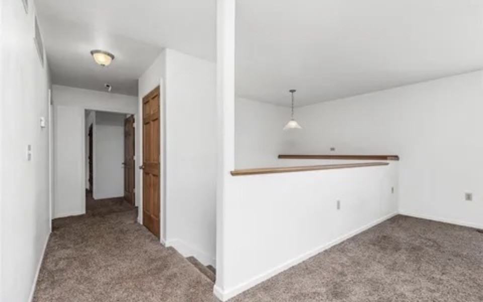 621 Twin Valley Dr #NA - Photo 4 of 19