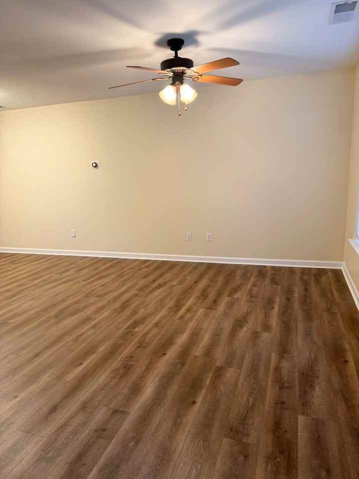 Rockwood - Photo 4 of 26