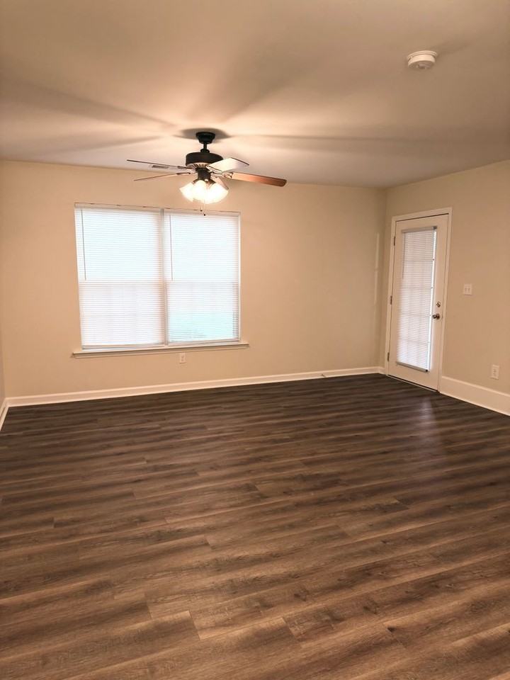 Rockwood - Photo 6 of 26