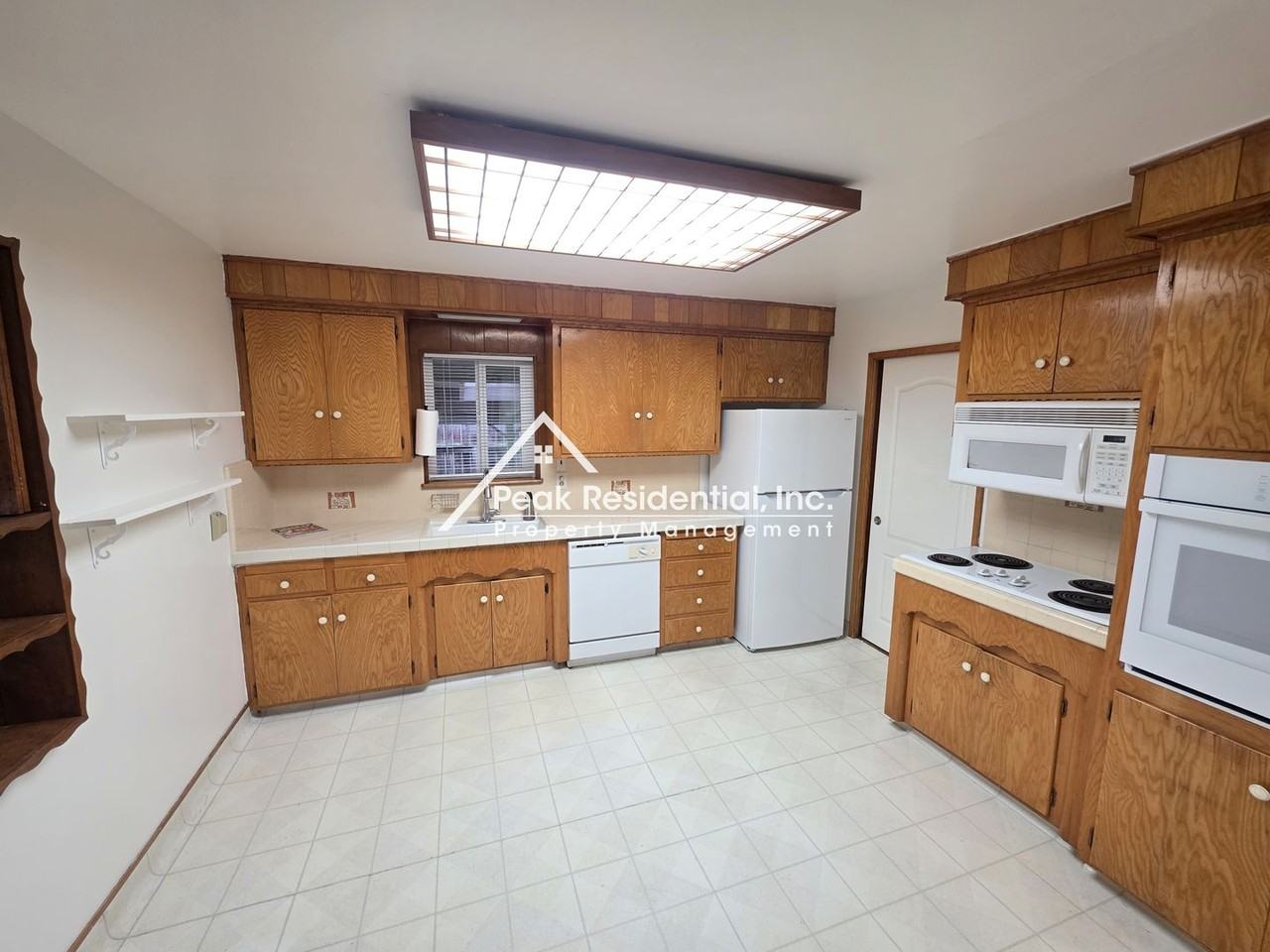 4101 Cabrillo Way - Photo 7 of 29