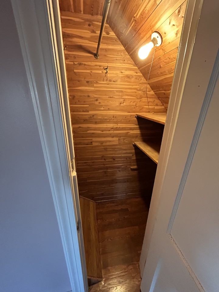 1210 Fairview Ave #NA - Photo 4 of 19