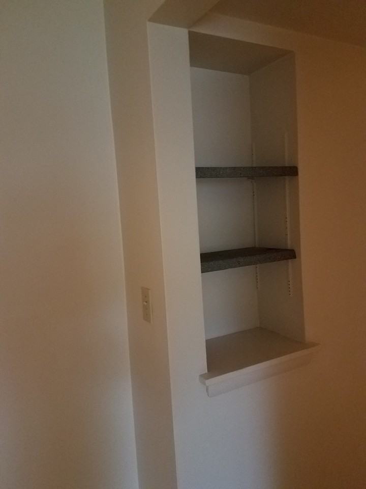 909 Chicago Ave #3 - Photo 5 of 12