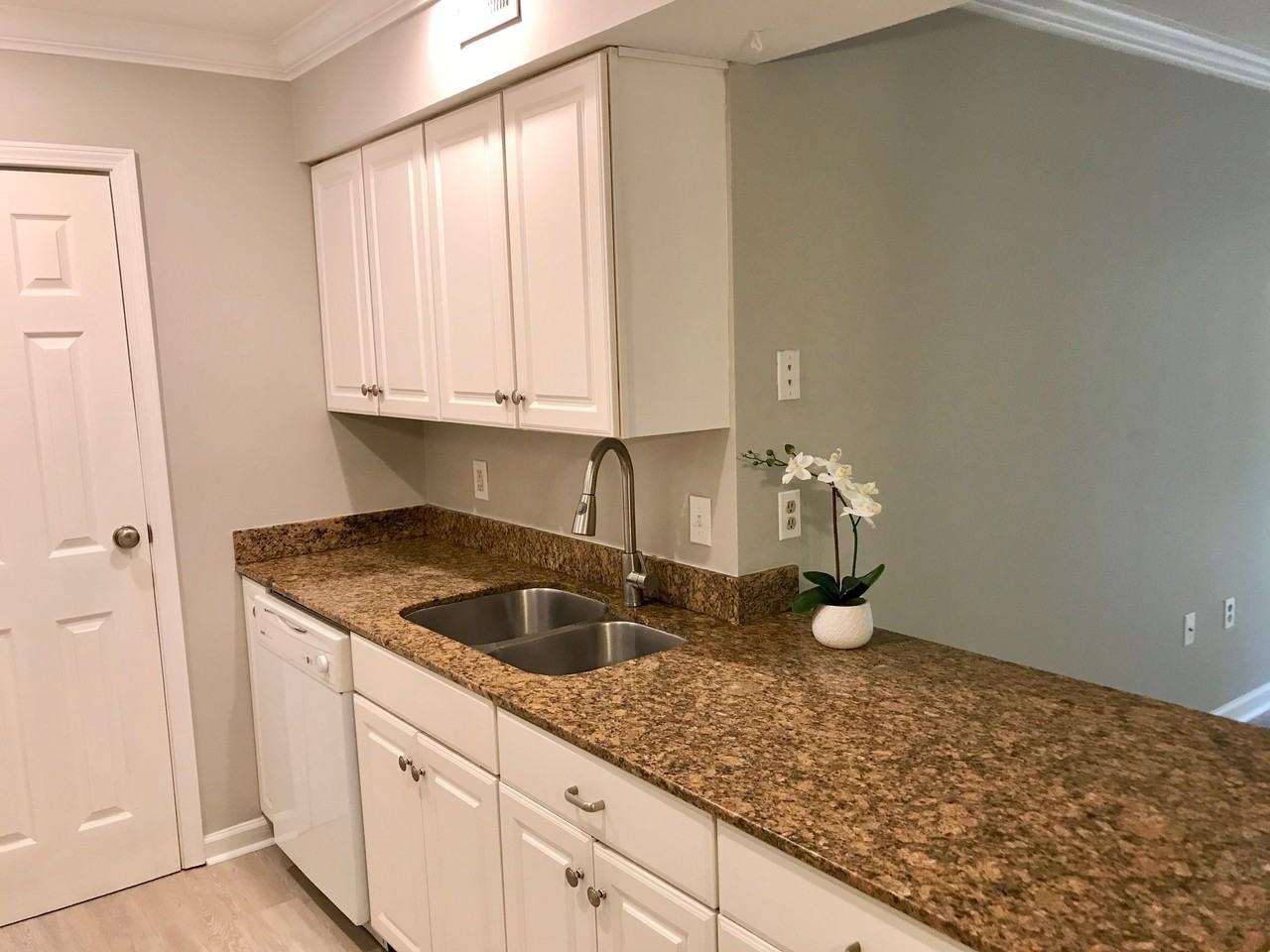 141 Lamotte Dr #G6 - Photo 7 of 20