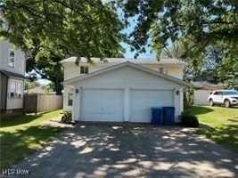 featured image of 2930 Lexington Ave