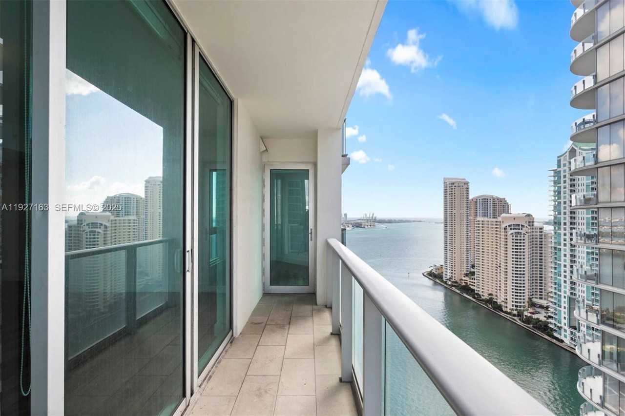 300 S Biscayne Blvd #28