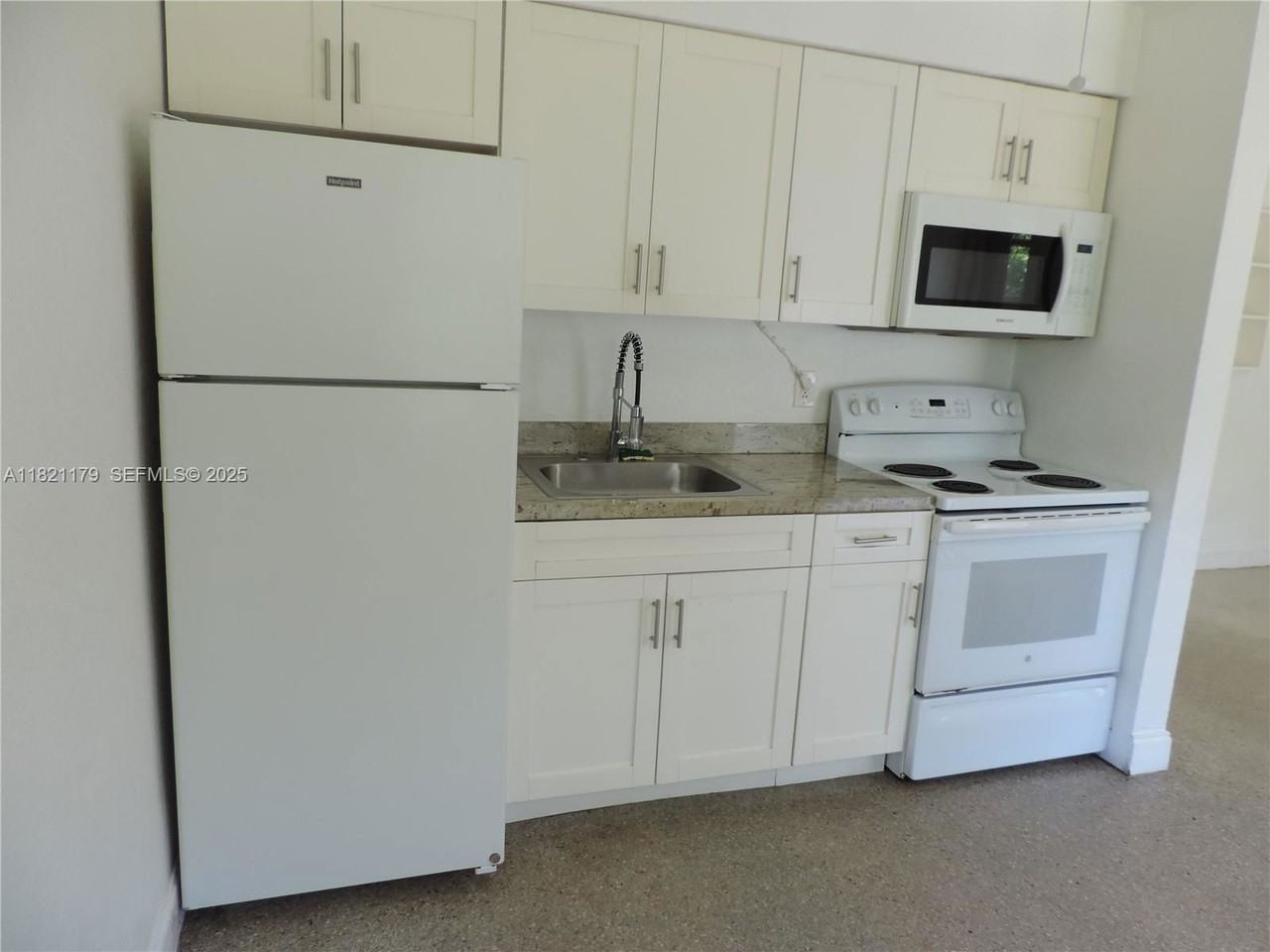 111 Charley Ave #3 - Photo 3 of 8