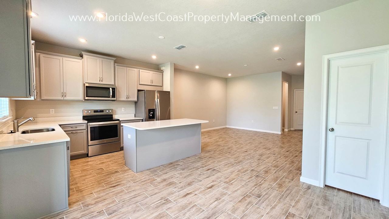 11836 Sky Acres Ter - Photo 4 of 30