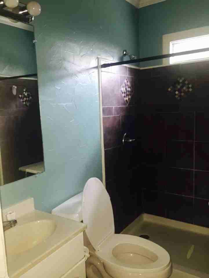 615 Monroe St - Photo 6 of 6