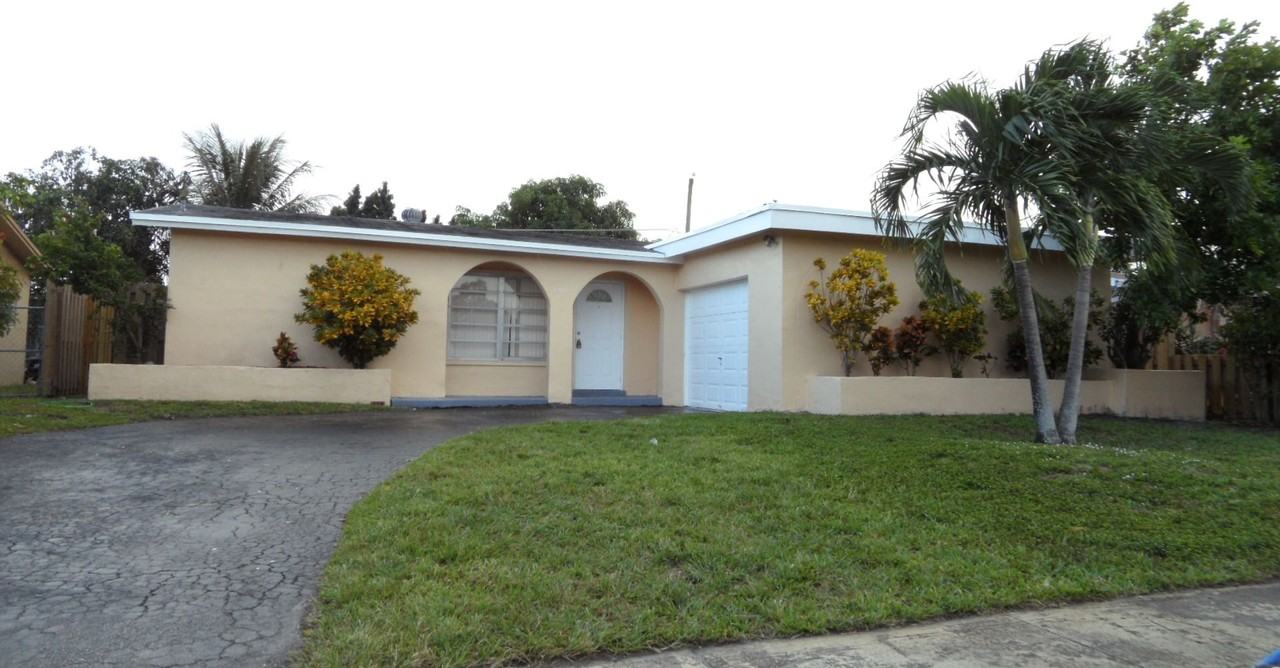 9100 Nw 26th Pl - Photo 4 of 45