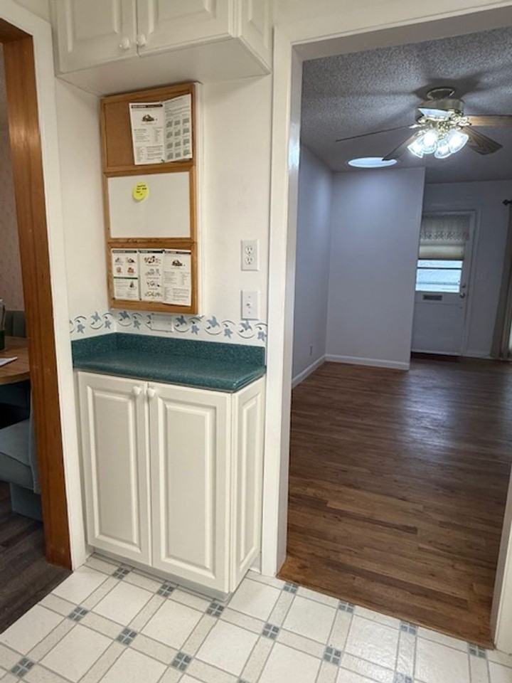 608 E Franklin St - Photo 7 of 23