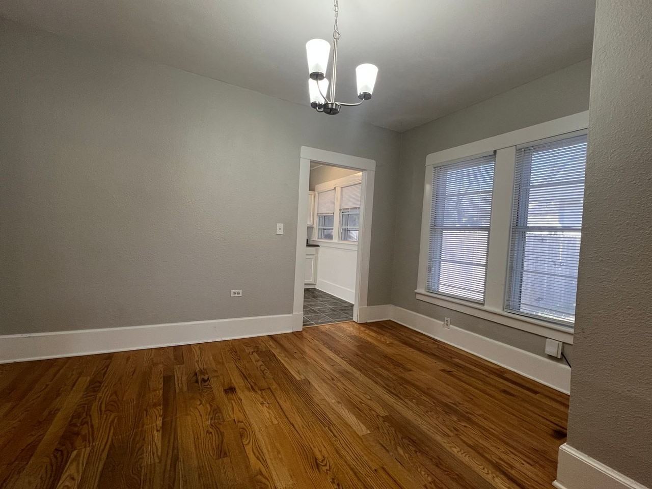 704 N 33rd St - Photo 6 of 16