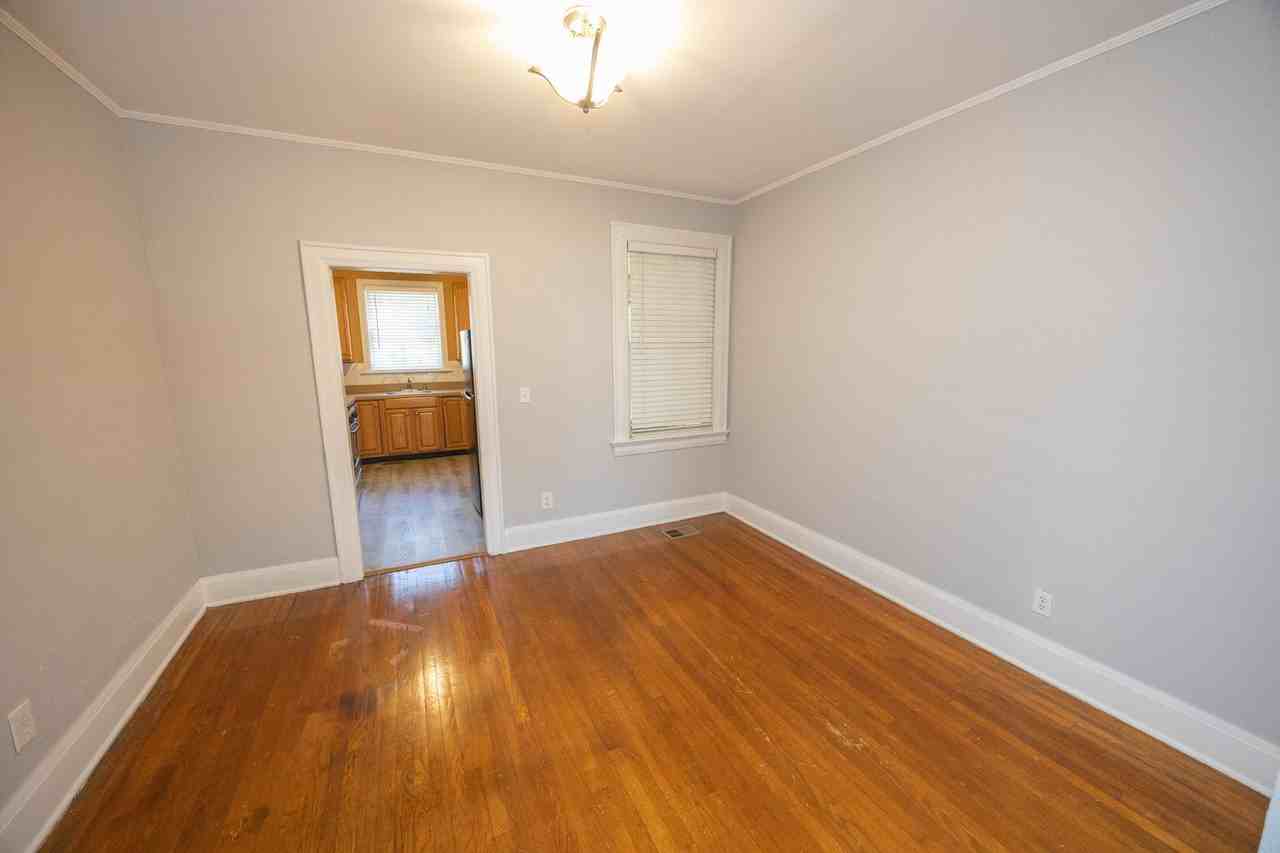 3355 Lexington Rd - Photo 6 of 15