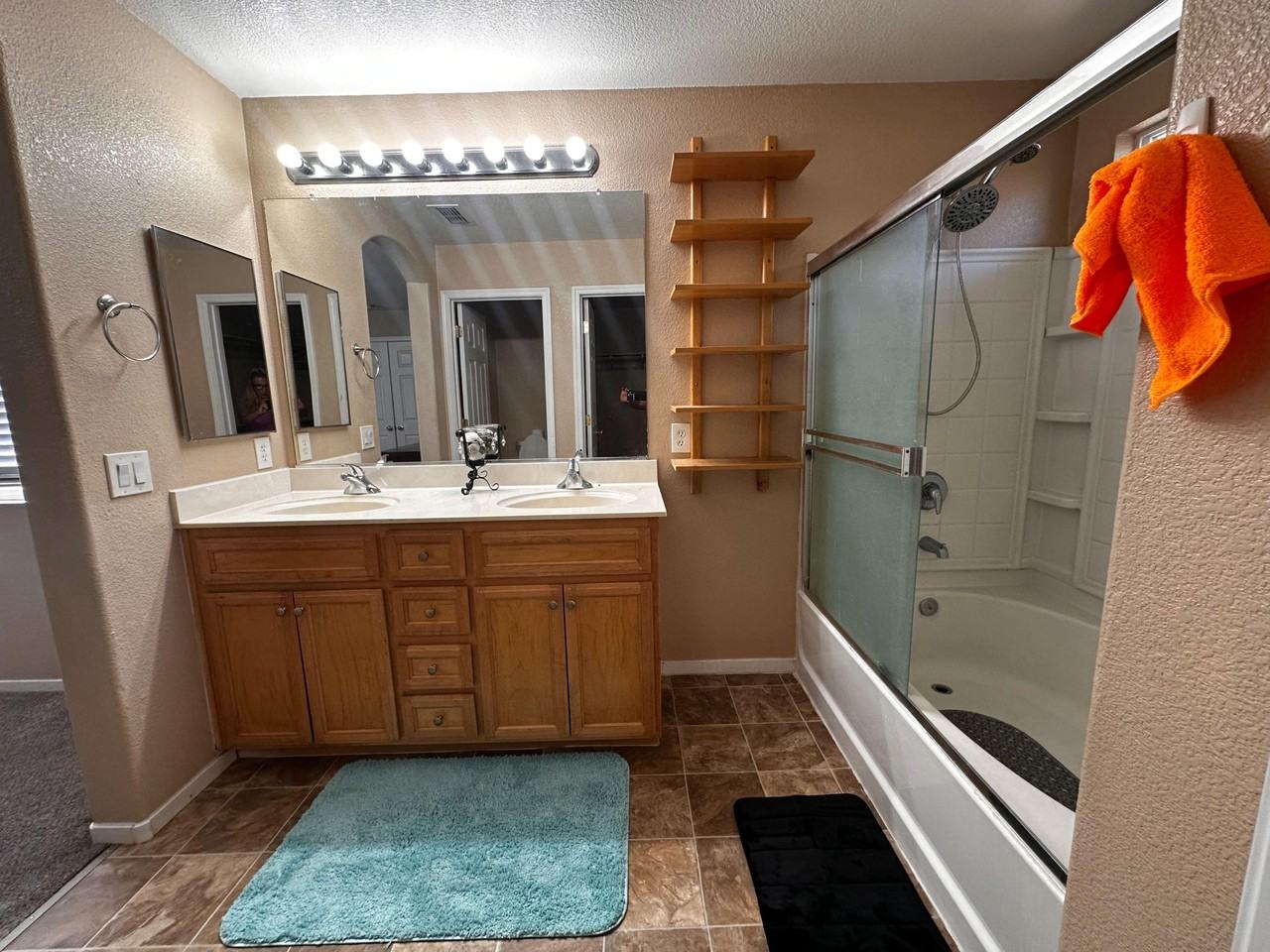 Red Ruby Way - Photo 6 of 8