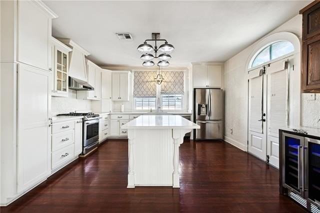 1242 Clouet St - Photo 5 of 16