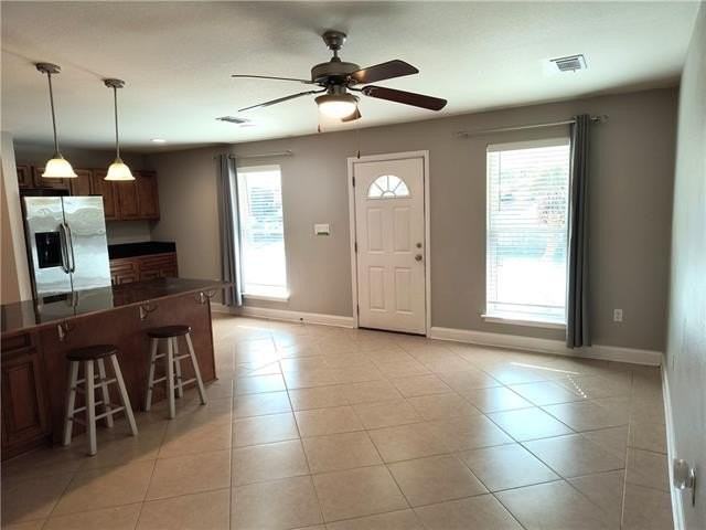 433 35th St - Photo 3 of 18