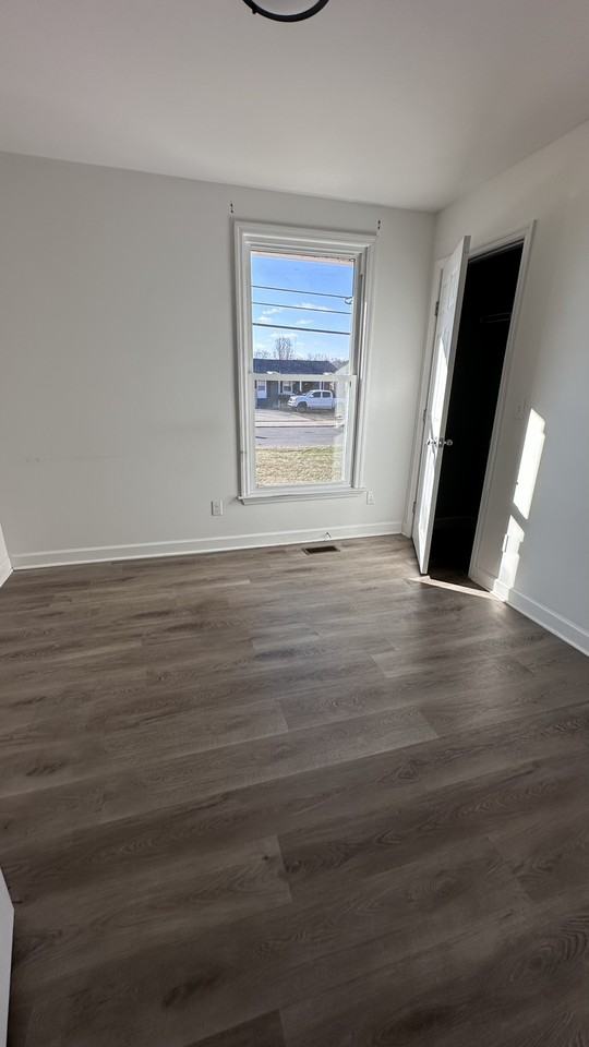 3260 Hinkle Dr - Photo 4 of 9