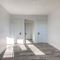 5830 Chemin de la Côte Saint Luc - Photo 1 of 1