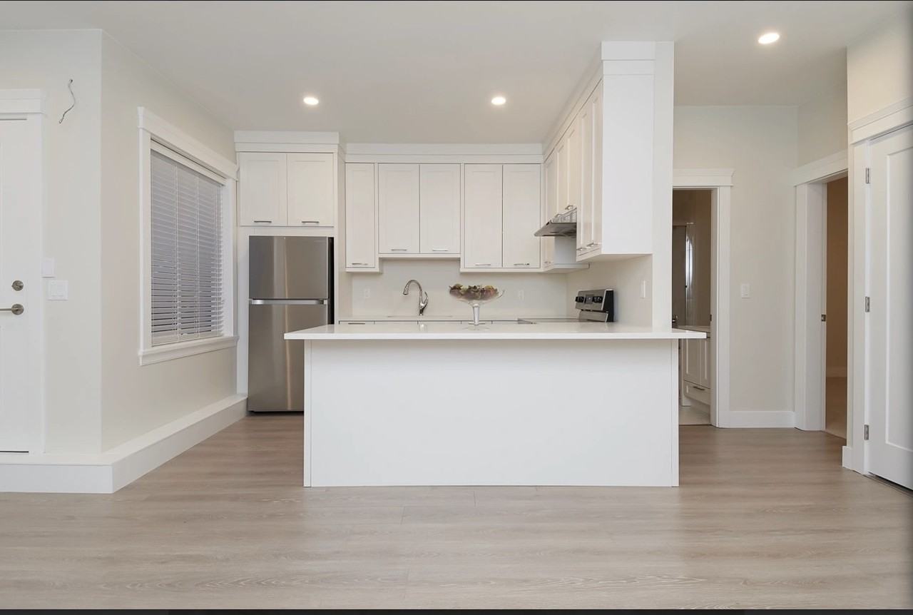 2751 164 Street - Photo 2 of 9