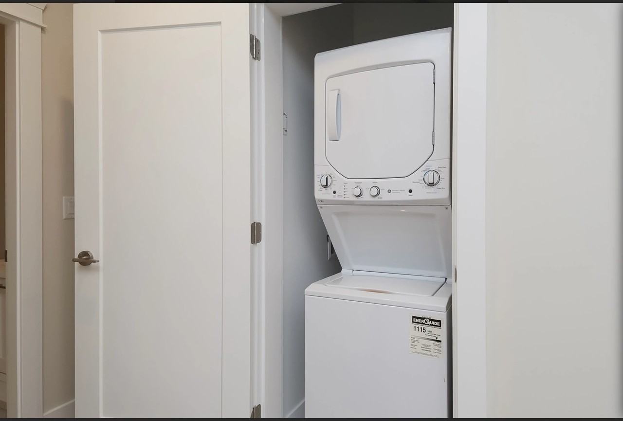 2751 164 Street - Photo 7 of 9