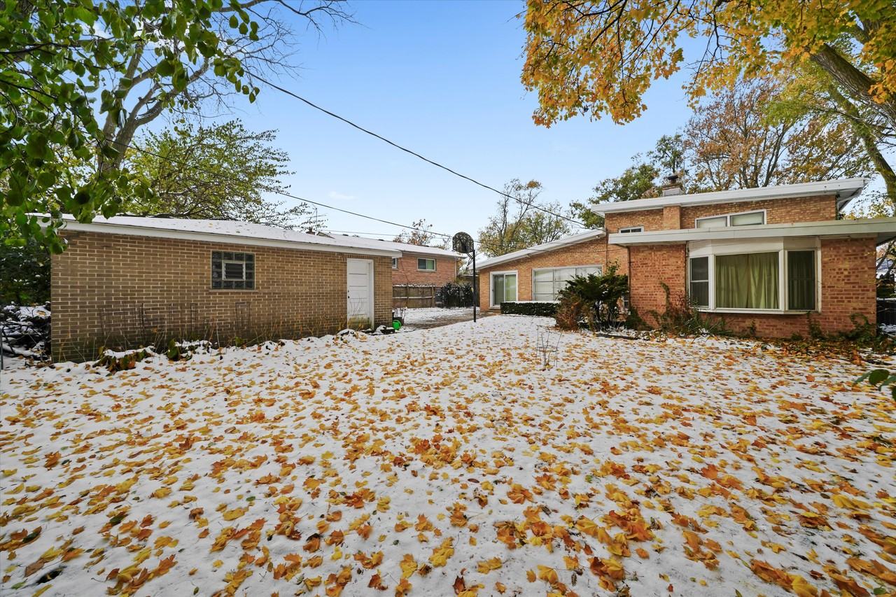 400 Locust Rd #1 - Photo 5 of 10