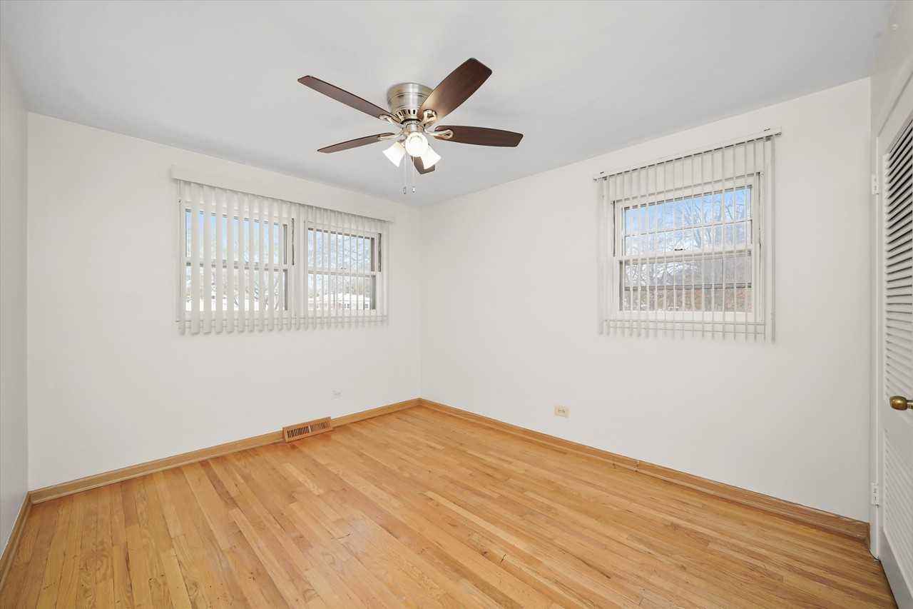 400 Locust Rd #1 - Photo 6 of 10