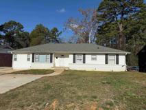 624 Dyer Cir - Photo 1 of 1