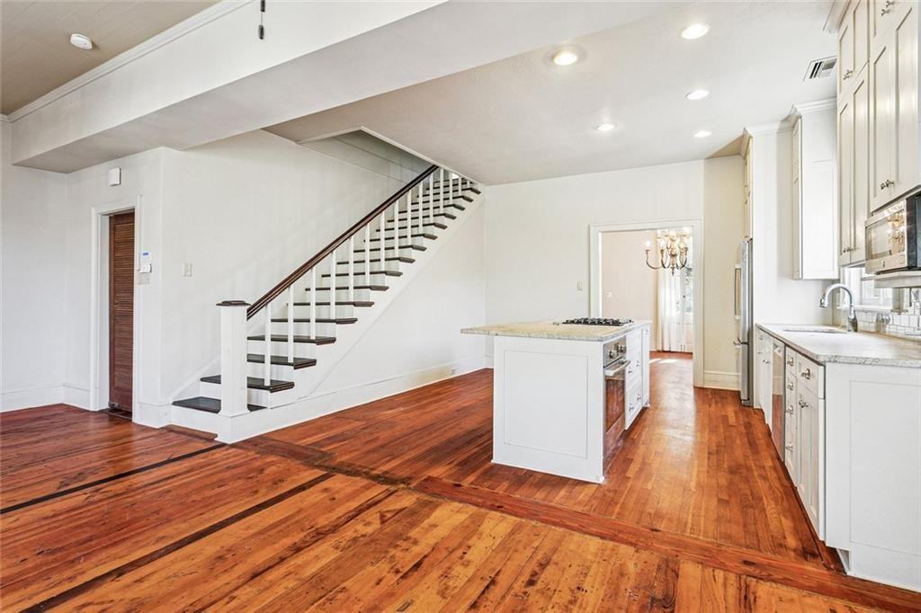 128 W 22nd Ave - Photo 6 of 20