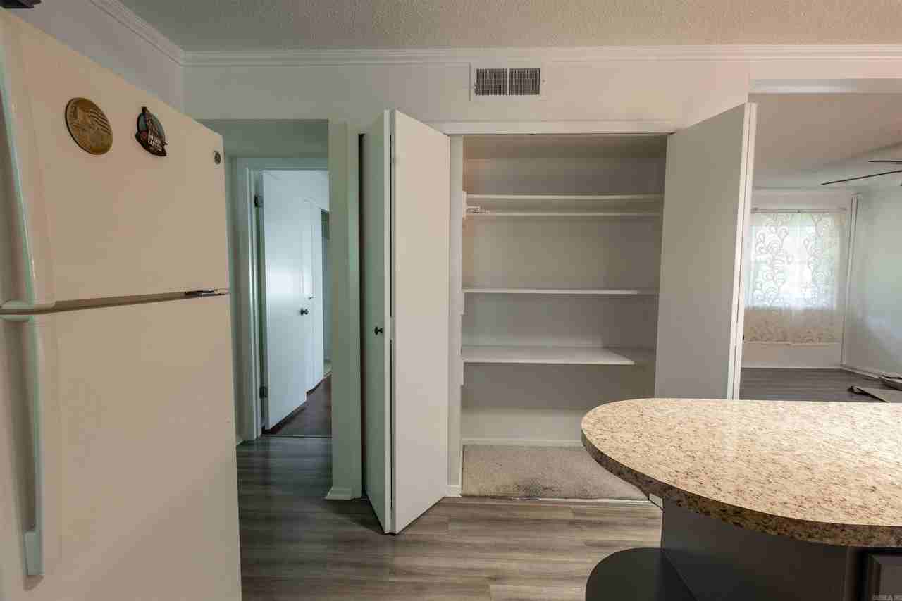 10 Windsor Dr - Photo 6 of 16