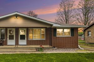 featured image of 11720 Portage Rd #11720