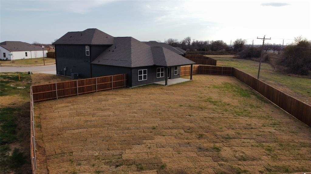 3517 Foxhound Ln - Photo 5 of 28