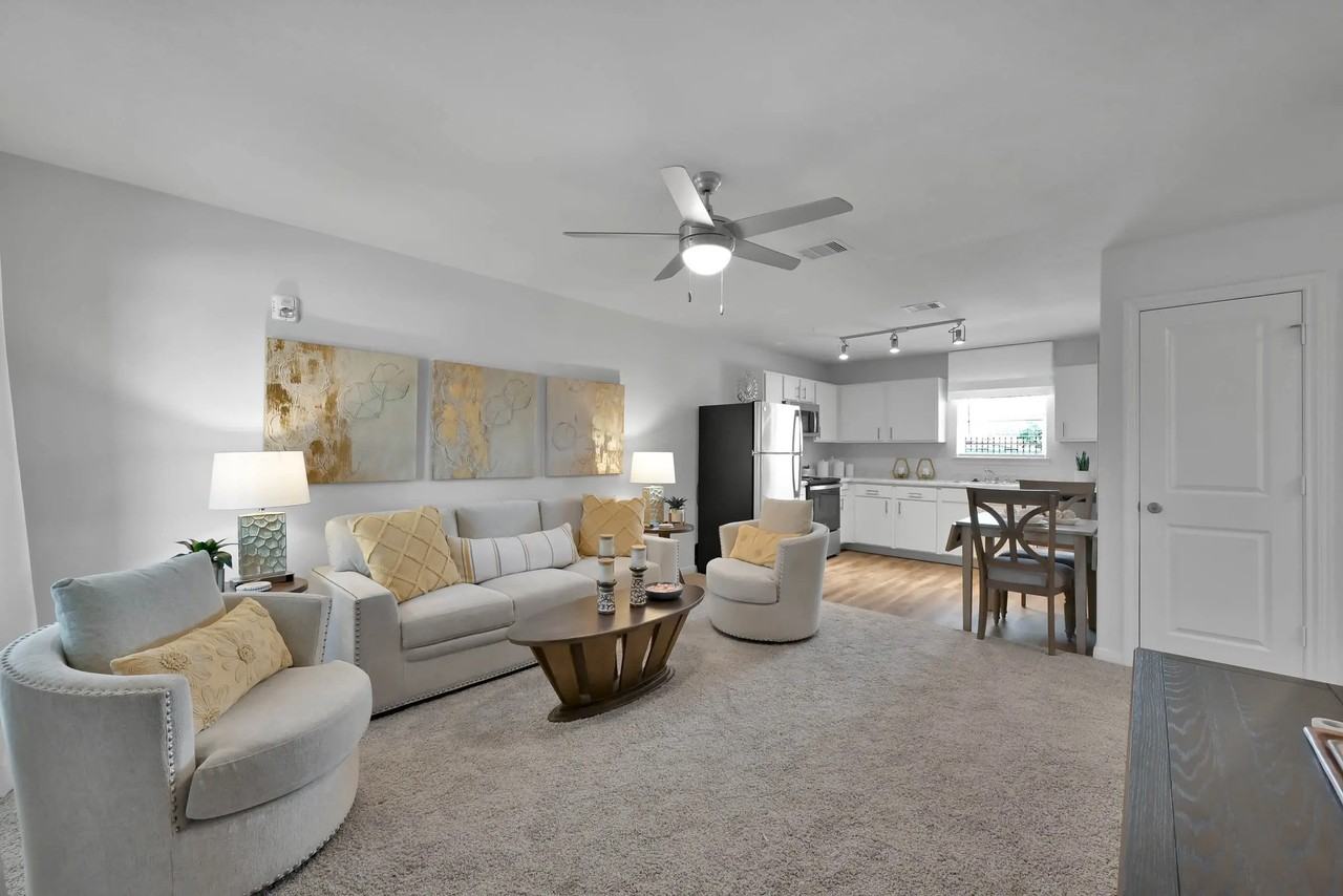 Esperanza at Wild Orchid - Photo 4 of 22