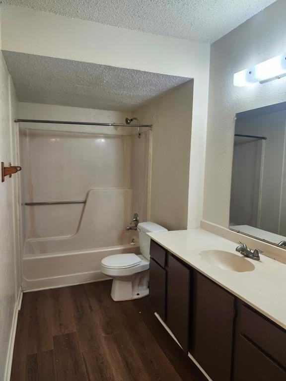 2507 Stella St #C - Photo 2 of 7