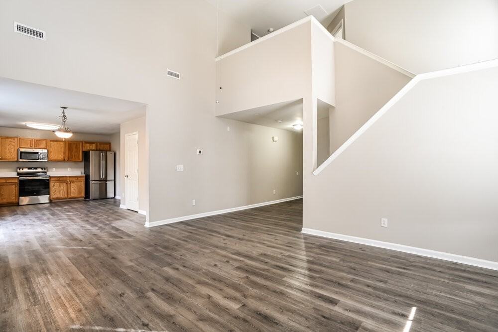 1315 Ben Livingston Rd - Photo 6 of 17