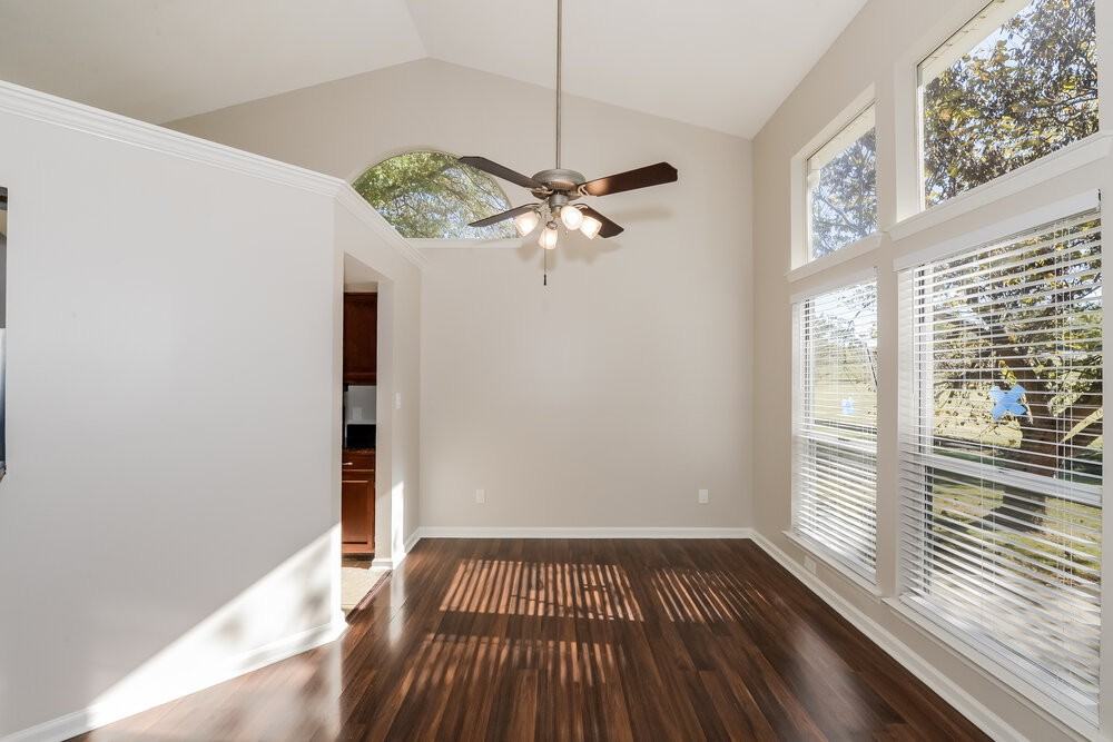 102 Summerwood Ct - Photo 5 of 17