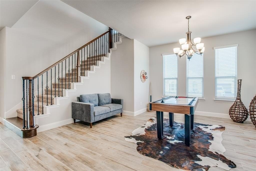 1212 Porter Ln - Photo 5 of 24