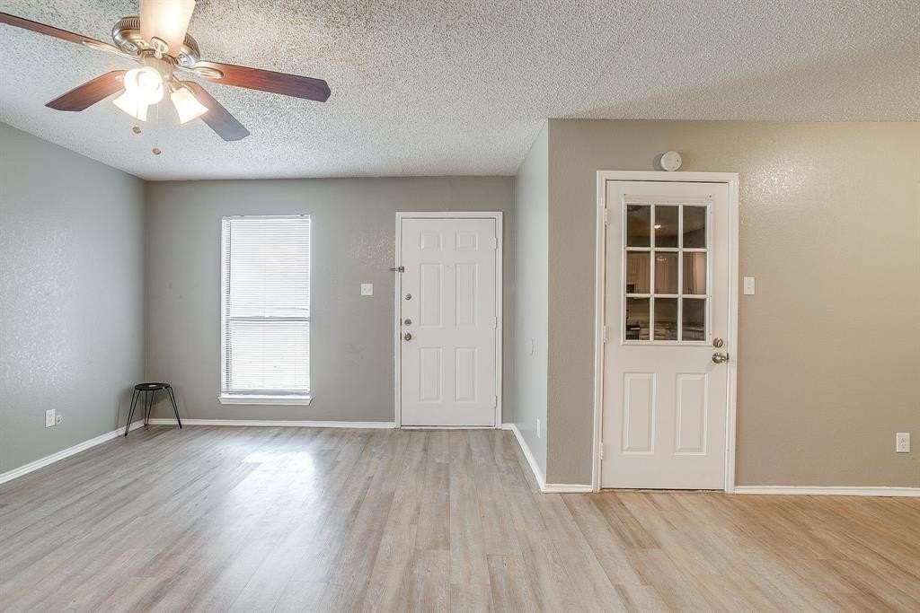 312 Briar Cir W - Photo 2 of 16