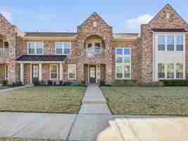 featured image of 3677 Wellesley Ave