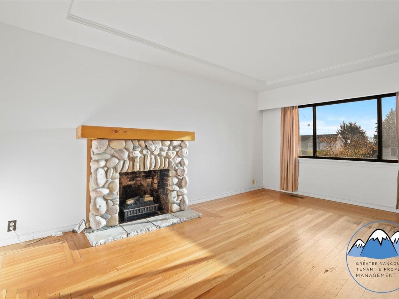 2313 Dublin St - Photo 7 of 50