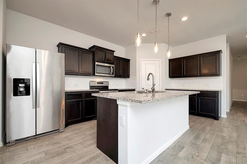 9128 High Stirrup Ln - Photo 2 of 40