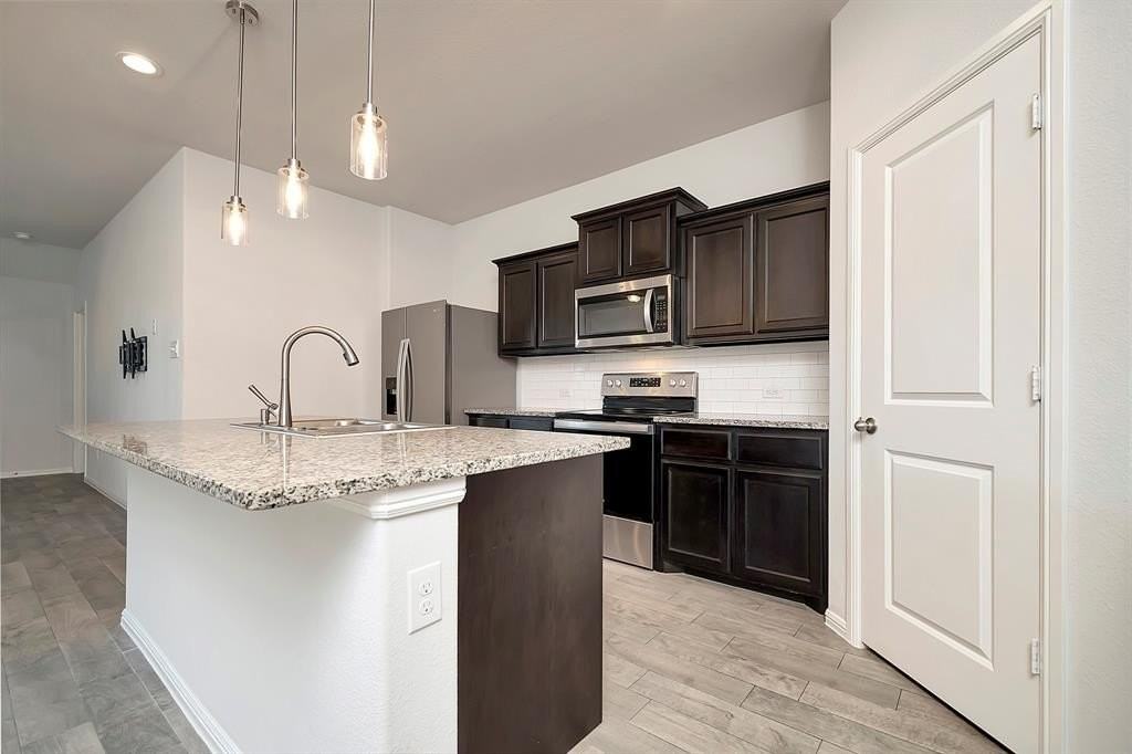 9128 High Stirrup Ln - Photo 3 of 40