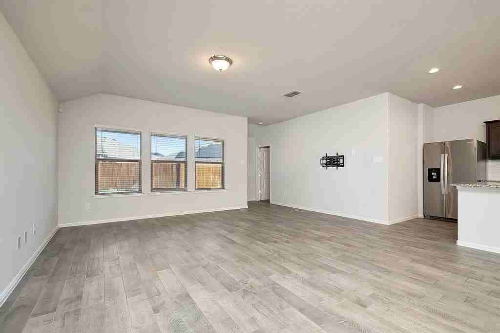 9128 High Stirrup Ln - Photo 6 of 40