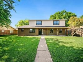 featured image of 2500 Laurel Ln