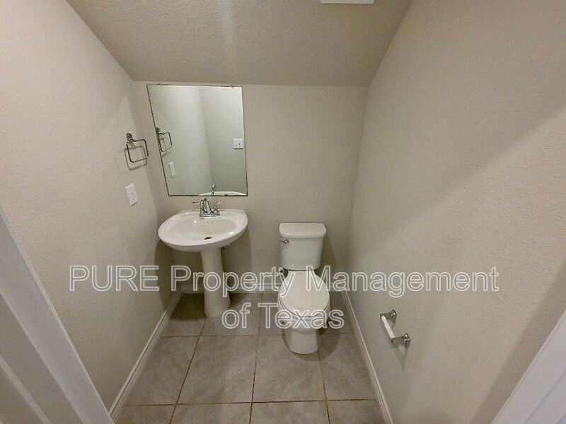 11724 Offaly Dr - Photo 4 of 23