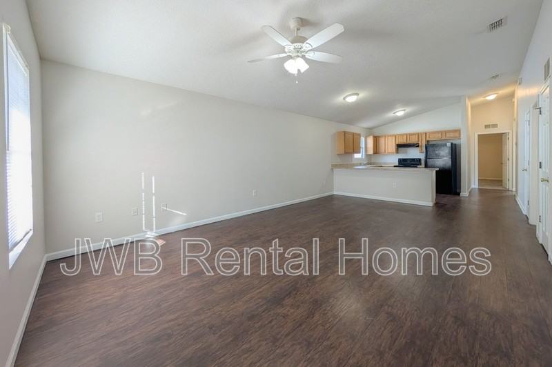 8433 Oden Ave - Photo 5 of 17